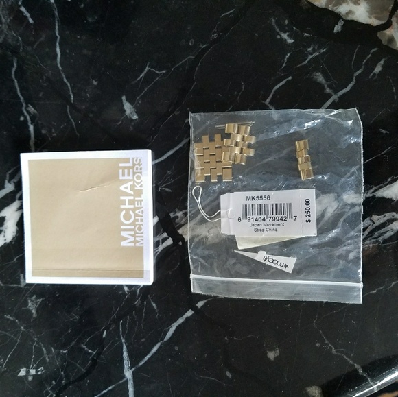 Michael kors watch - Picture 5 of 6